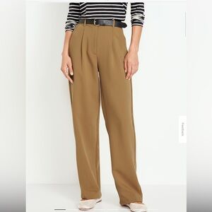 Old Navy | Extra High-Waisted Taylor Wide-Leg Trouser Pants | PETITE Size Medium